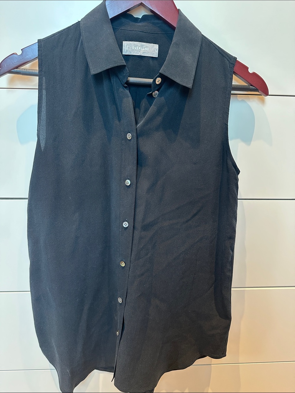 Everlane Black Sleeveless 100% Silk Button-Up Blouse